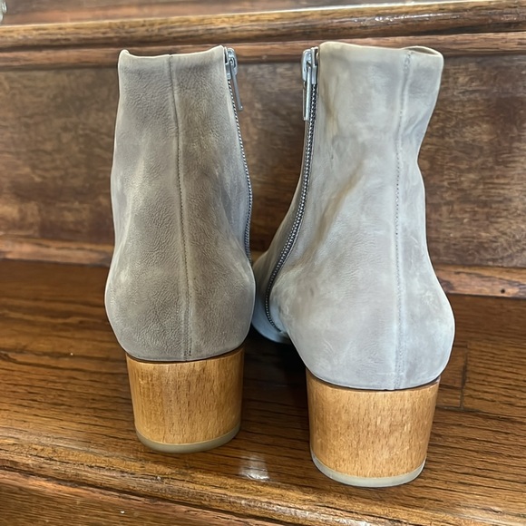 Cíclico Bootie Tortora  Suede size 39 1/2 as is - Picture 6 of 16